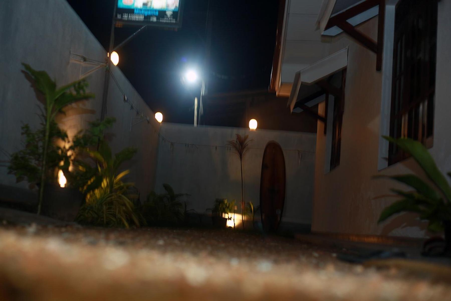 Shehara Sun Surf Lodge Midigama East Exterior photo